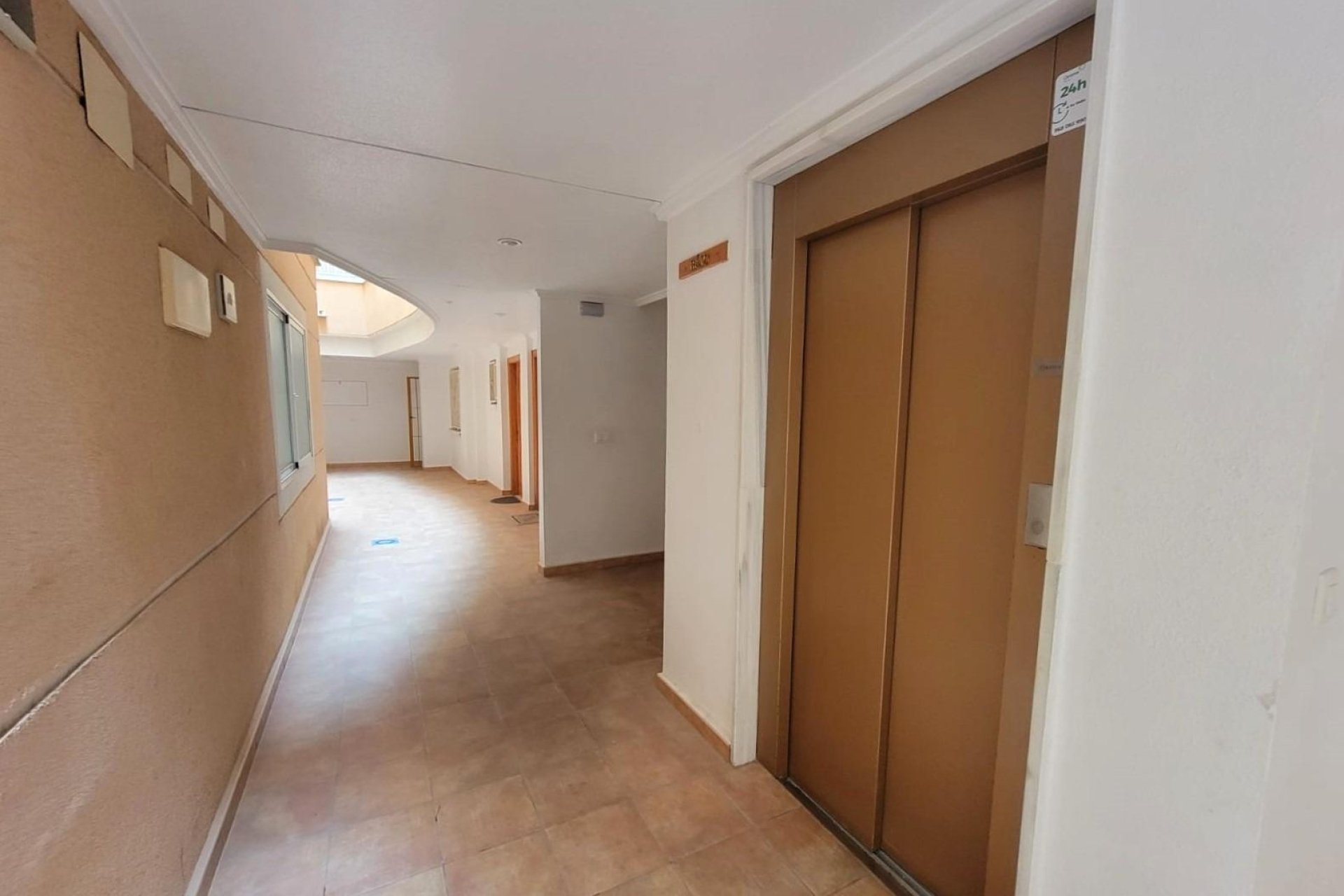 Resale - apartment -
Torrevieja - Playa del Cura