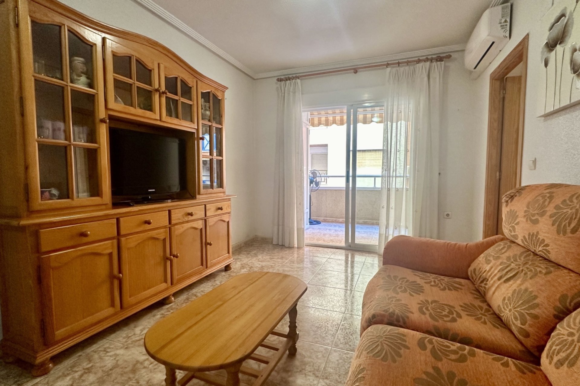 Resale - apartment -
Torrevieja - Playa del Cura