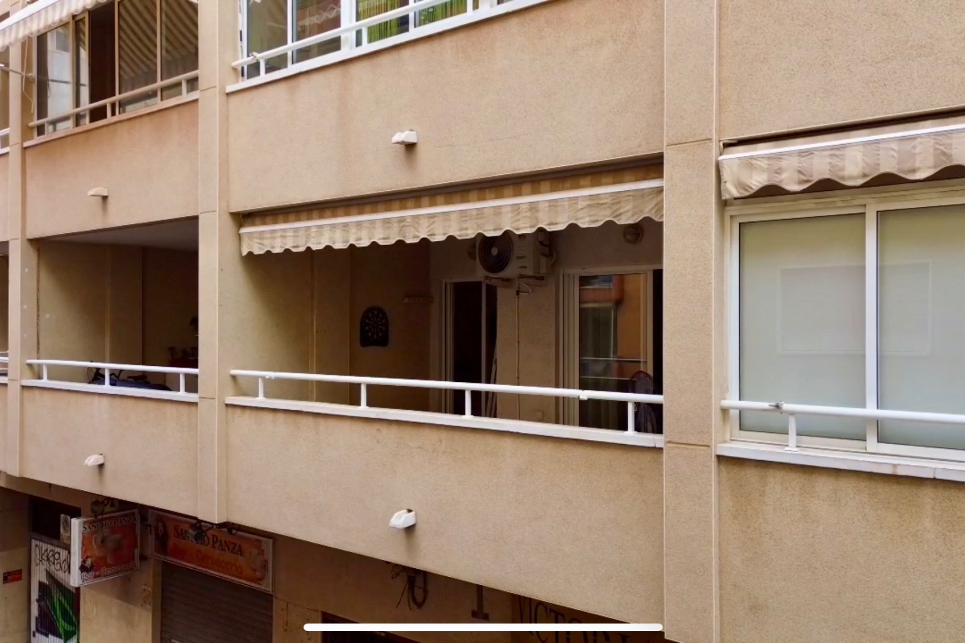 Resale - apartment -
Torrevieja - Playa del Cura