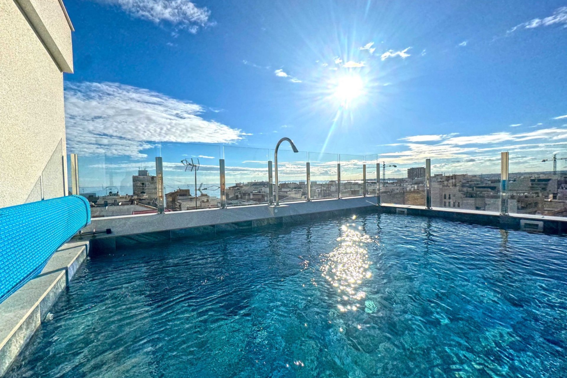 Resale - apartment -
Torrevieja - Playa del Cura