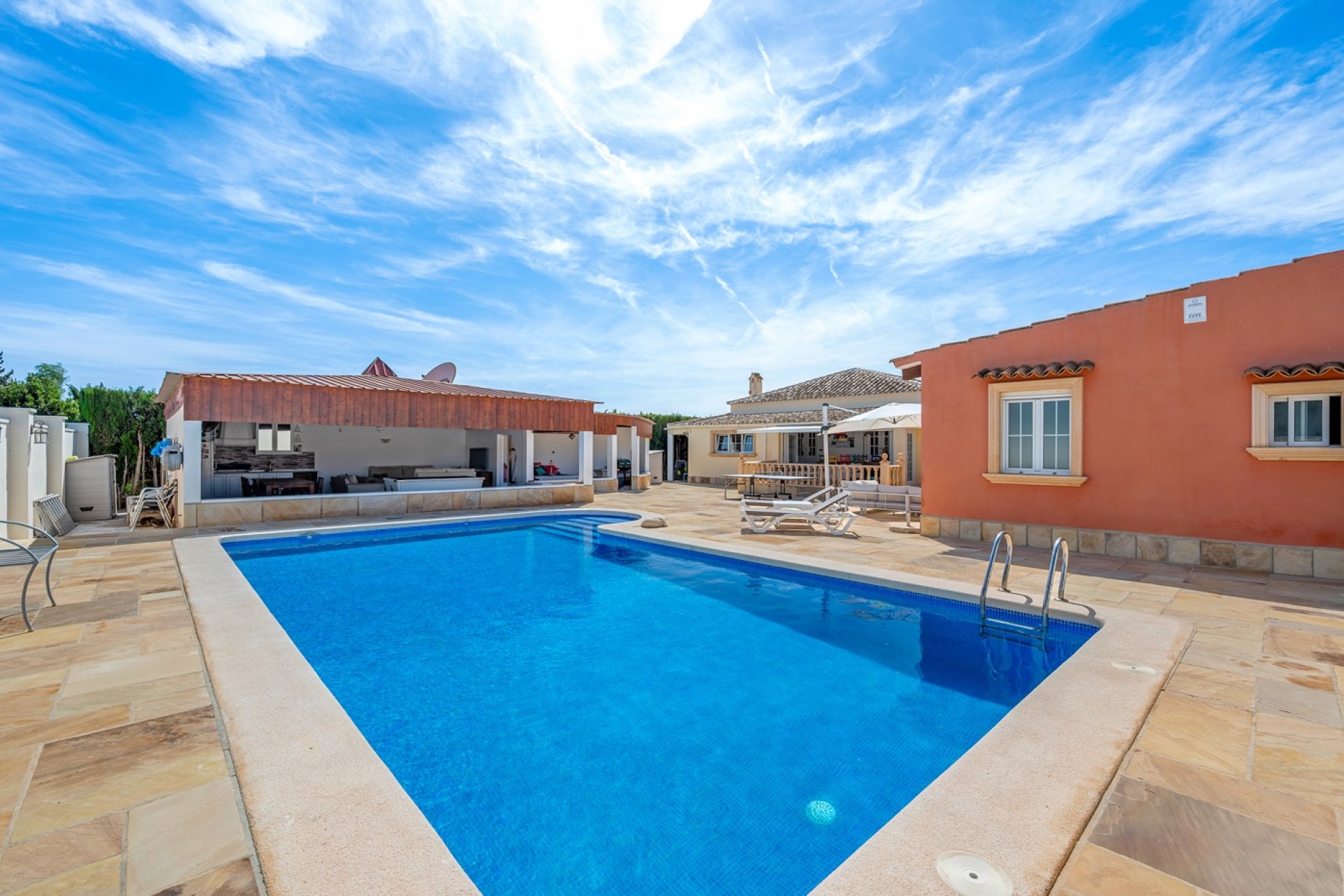 Resale - Country House -
Almoradí - Las Heredades