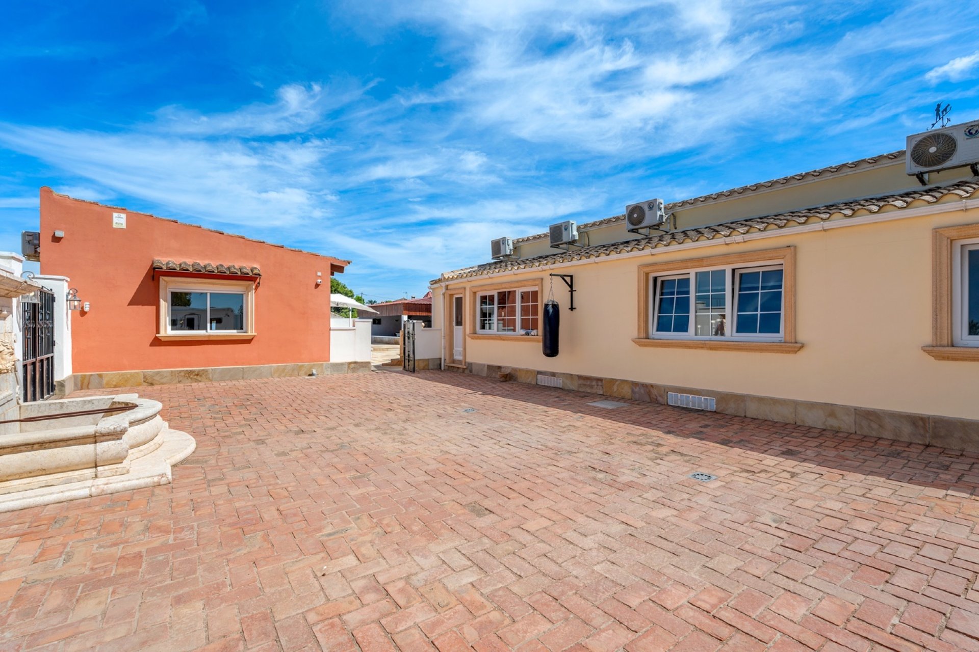 Resale - Country House -
Almoradí - Las Heredades