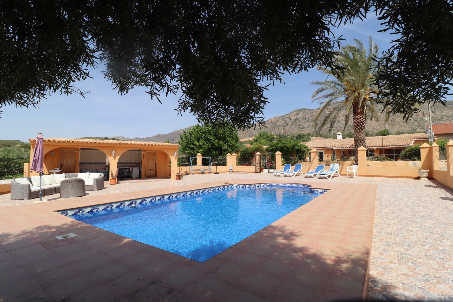 Resale - Country House -
Hondón de las Nieves - La Canalosa