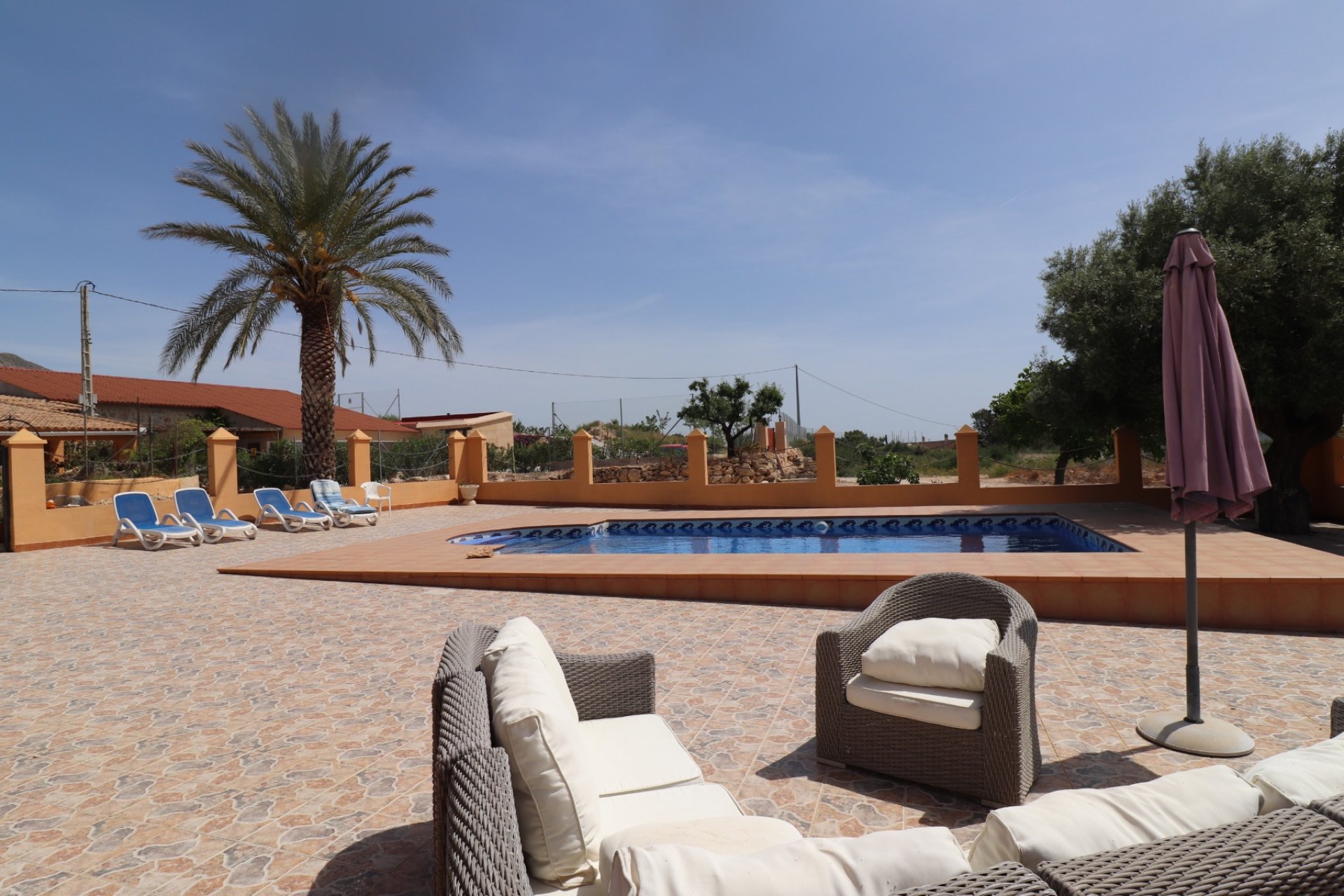 Resale - Country House -
Hondón de las Nieves - La Canalosa