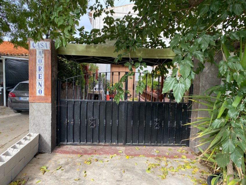 Resale - Country House -
Sax