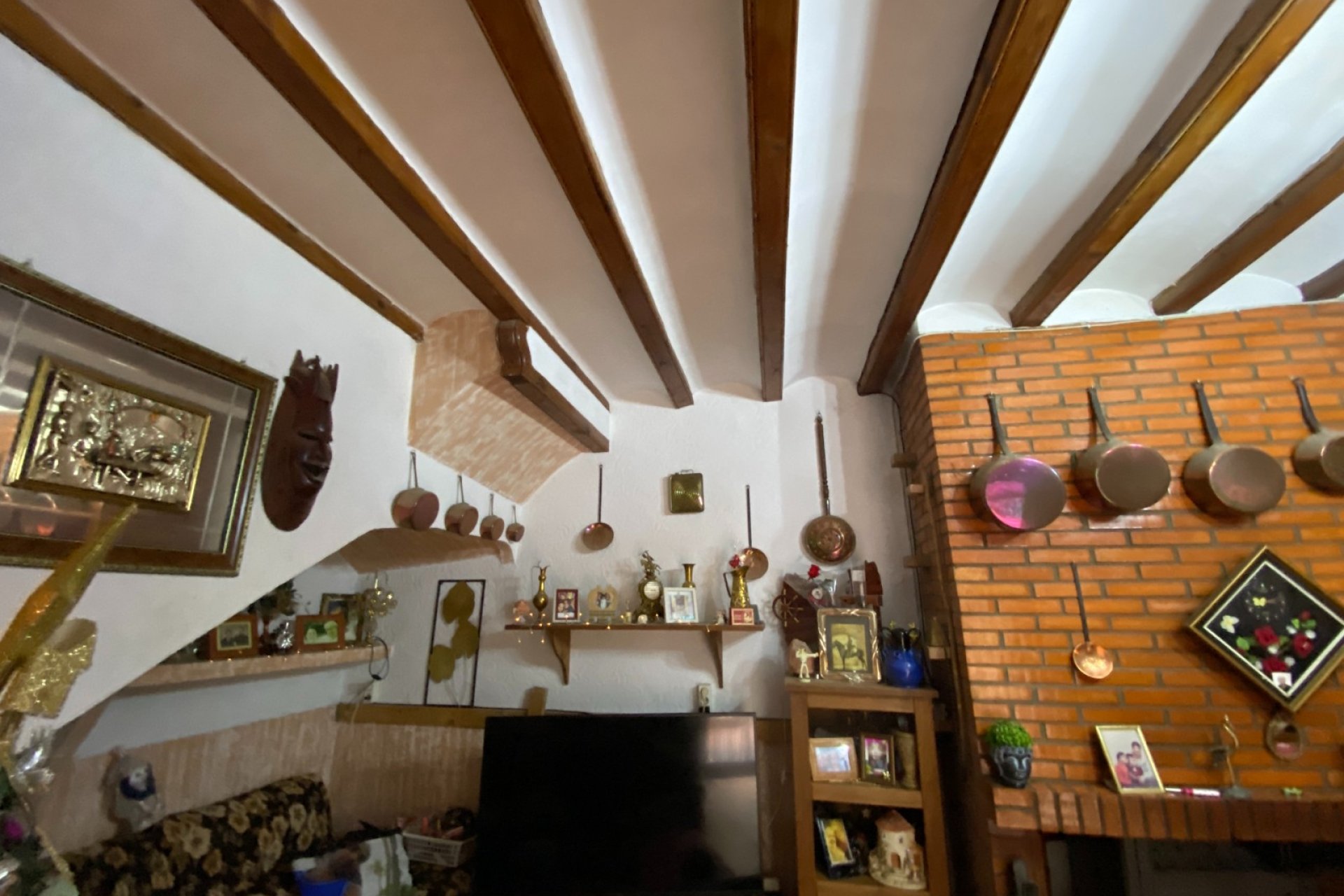 Resale - Country House -
Sax