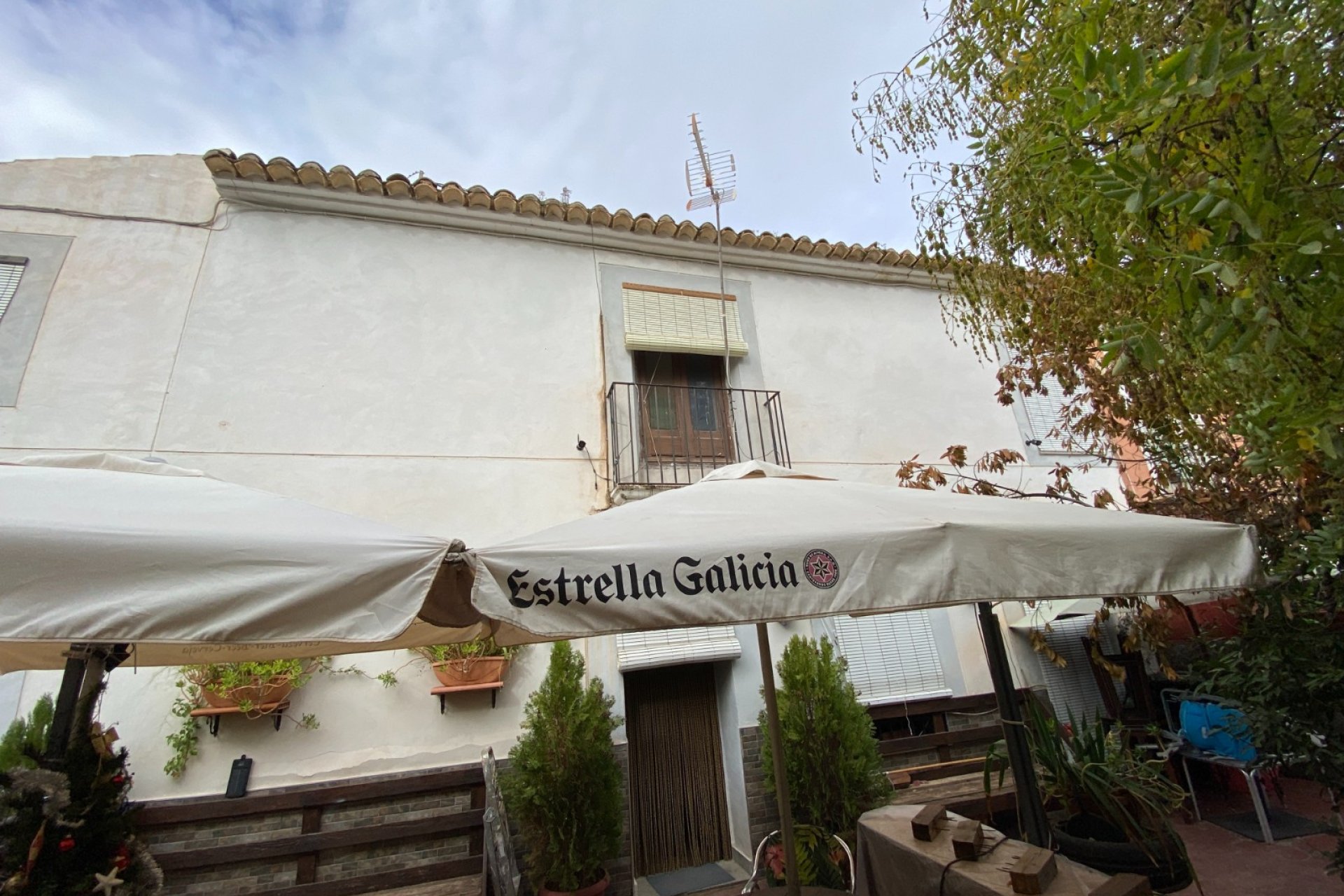 Resale - Country House -
Sax