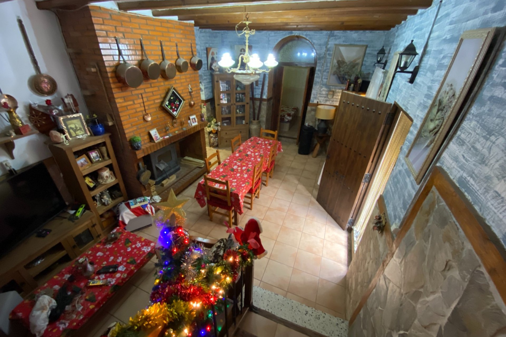 Resale - Country House -
Sax