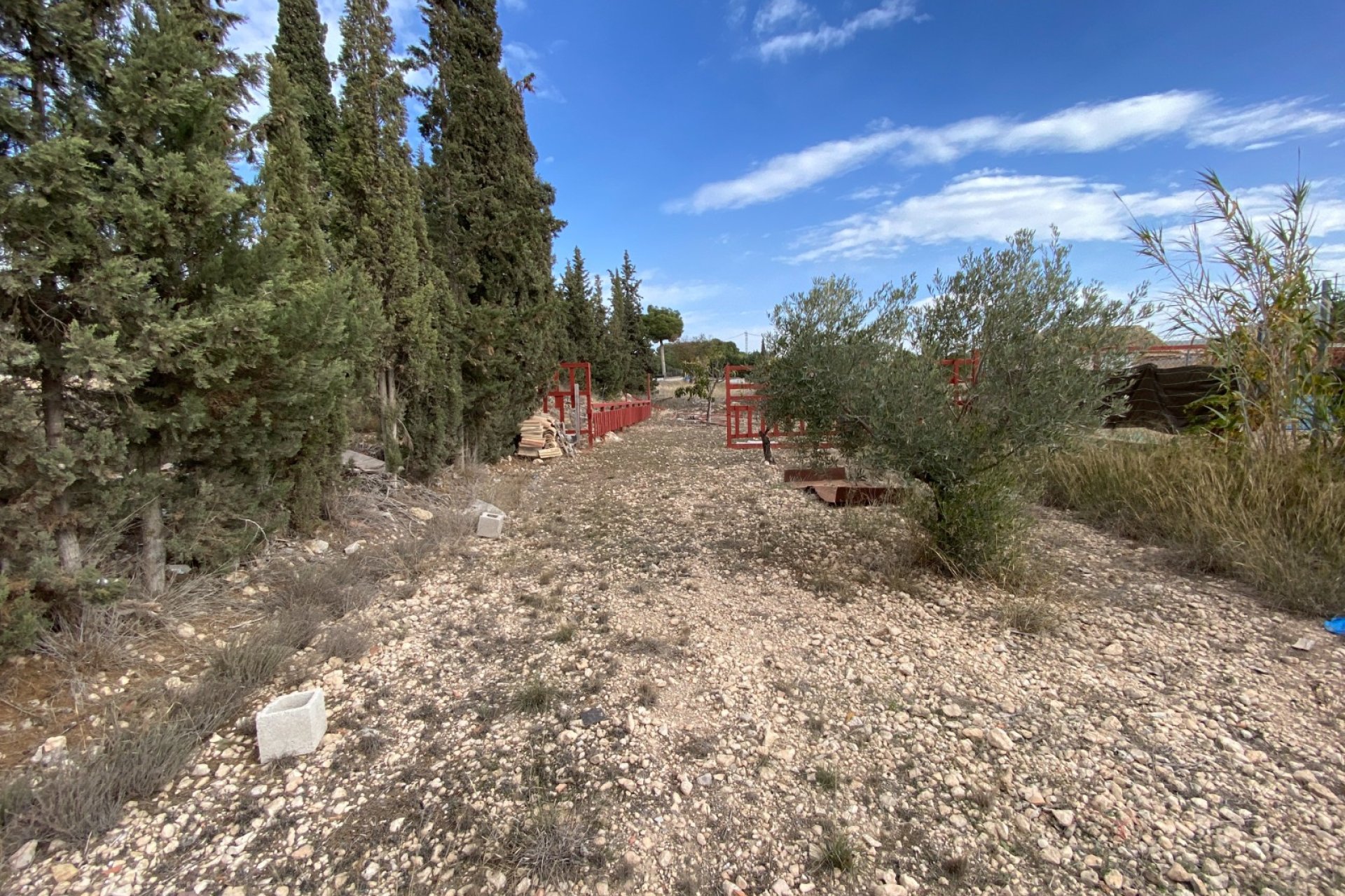 Resale - Country House -
Sax