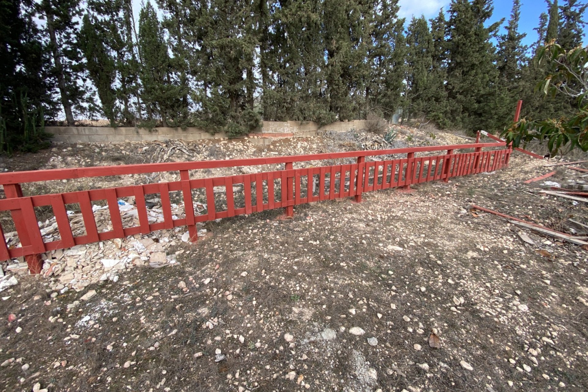 Resale - Country House -
Sax