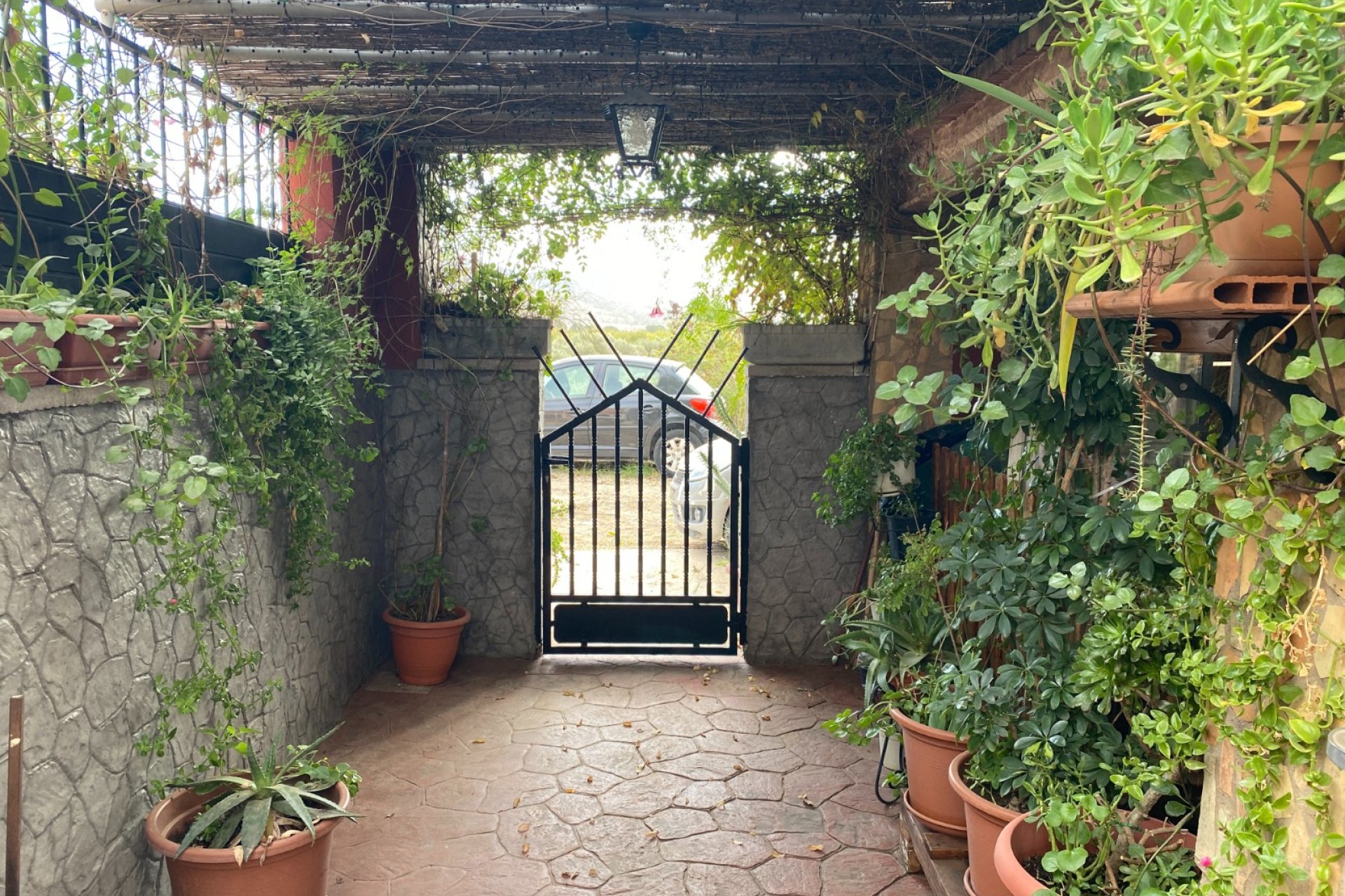 Resale - Country House -
Sax