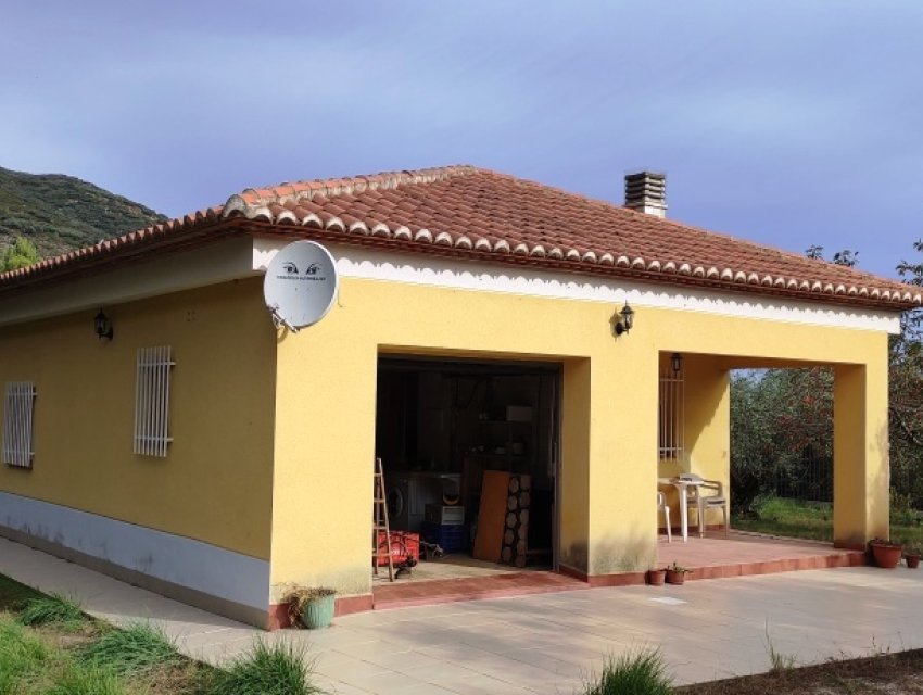Resale - Country House -
Villalonga