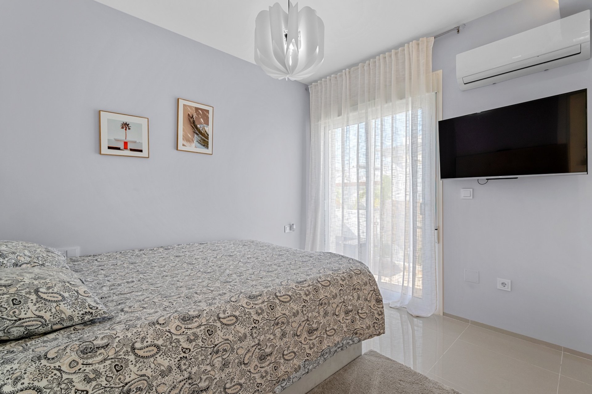 Resale - Townhouse -
Ciudad Quesada - Doña Pepa