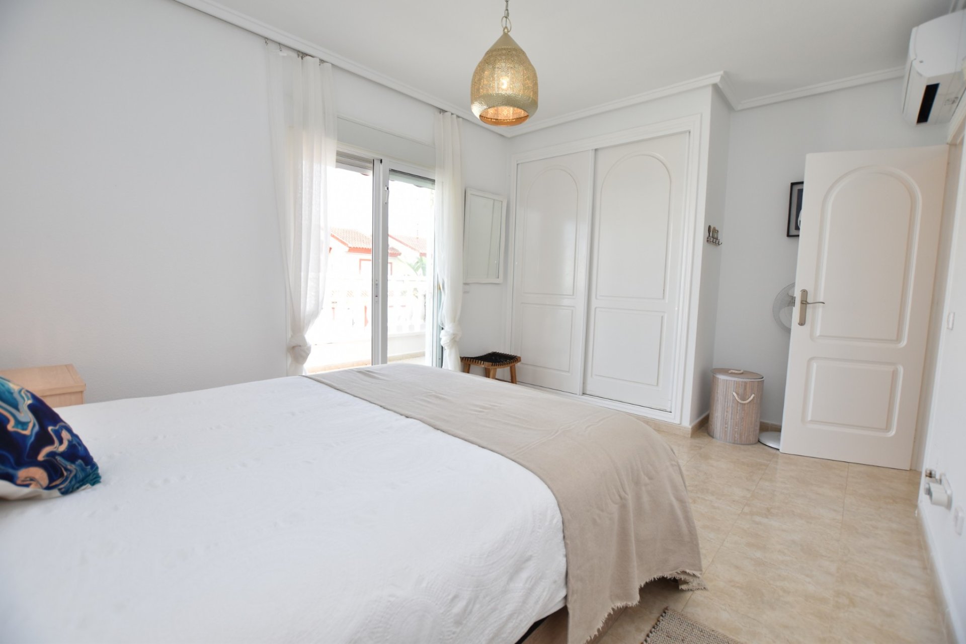 Resale - Townhouse -
Ciudad Quesada - Doña Pepa