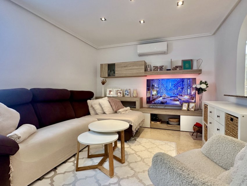 Resale - Townhouse -
Orihuela Costa - La Florida