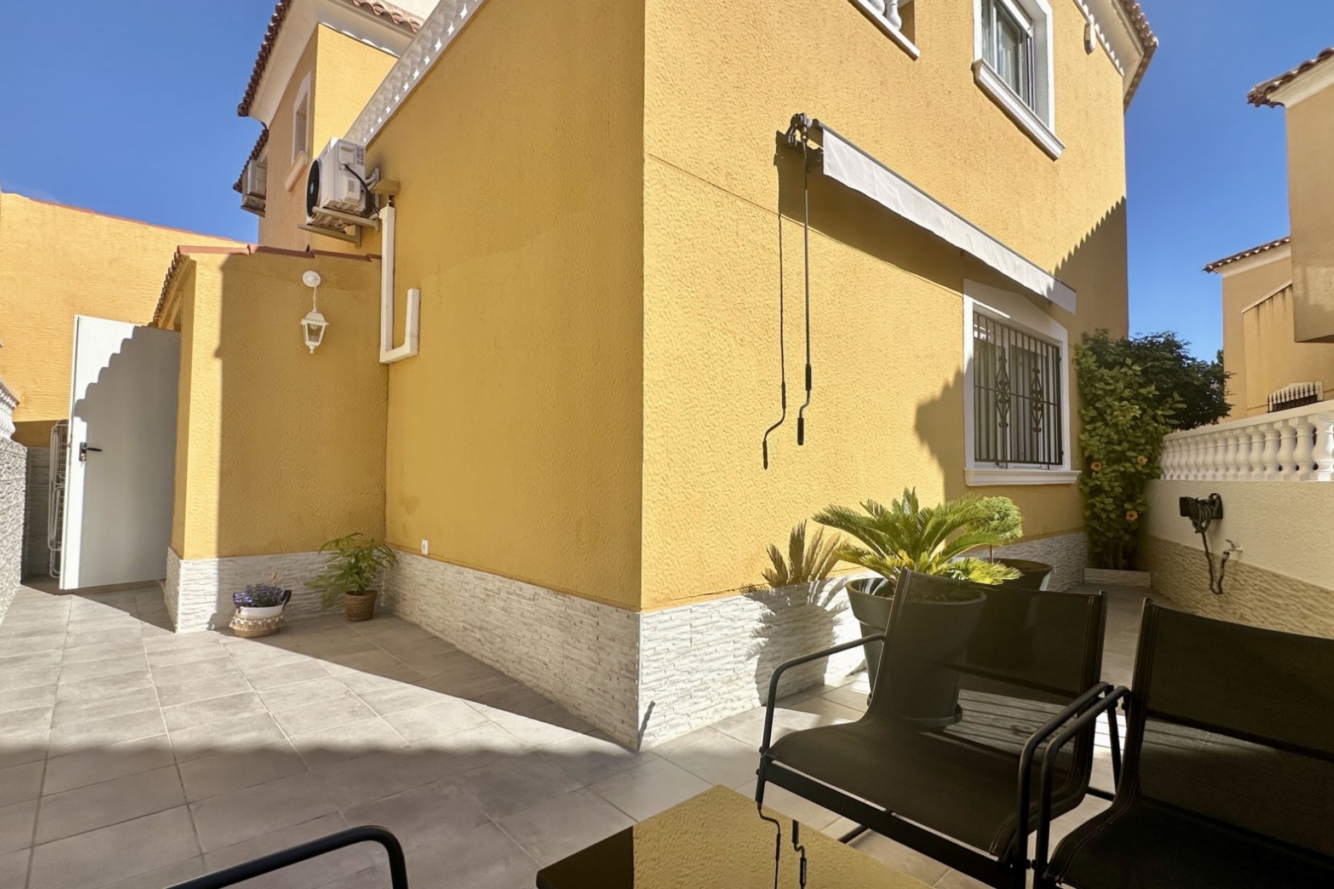 Resale - Townhouse -
Orihuela Costa - La Florida