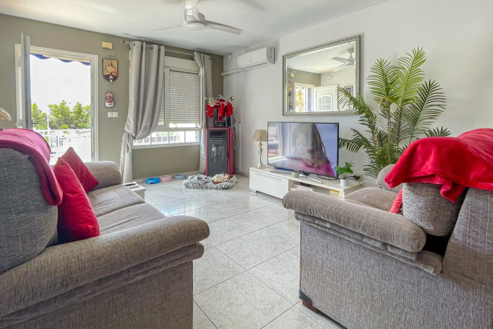 Resale - Townhouse -
Orihuela Costa - La Rioja
