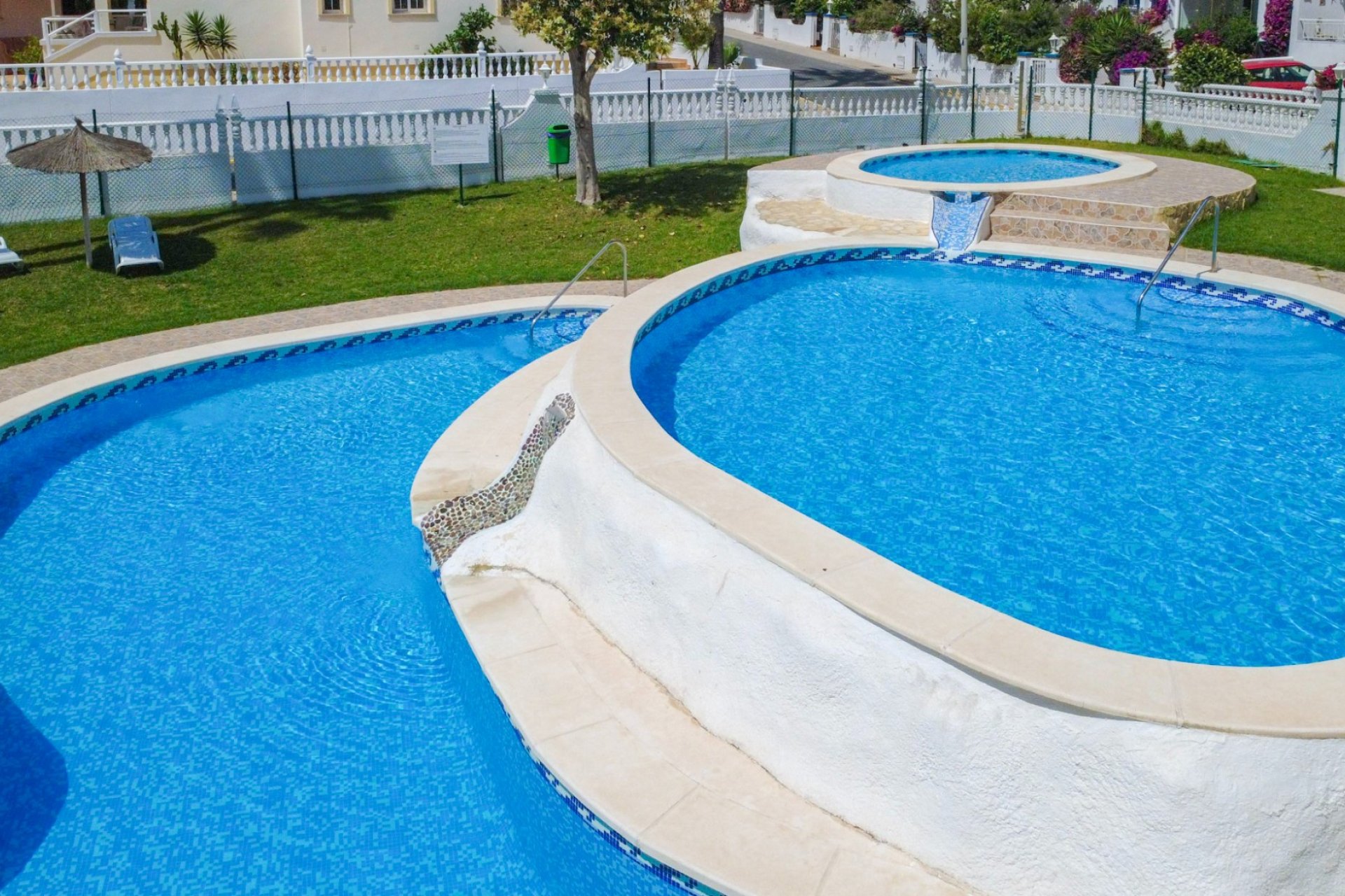Resale - Townhouse -
Orihuela Costa - La Rioja