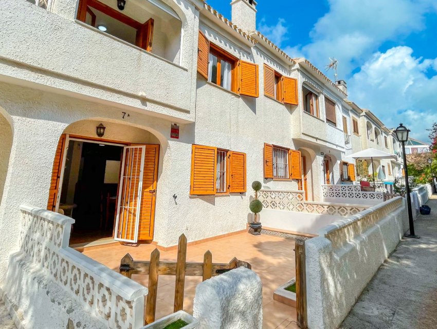 Resale - Townhouse -
Orihuela Costa - Playa Flamenca