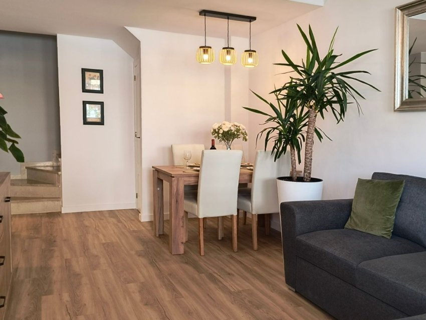 Resale - Townhouse -
Orihuela Costa - Punta Prima