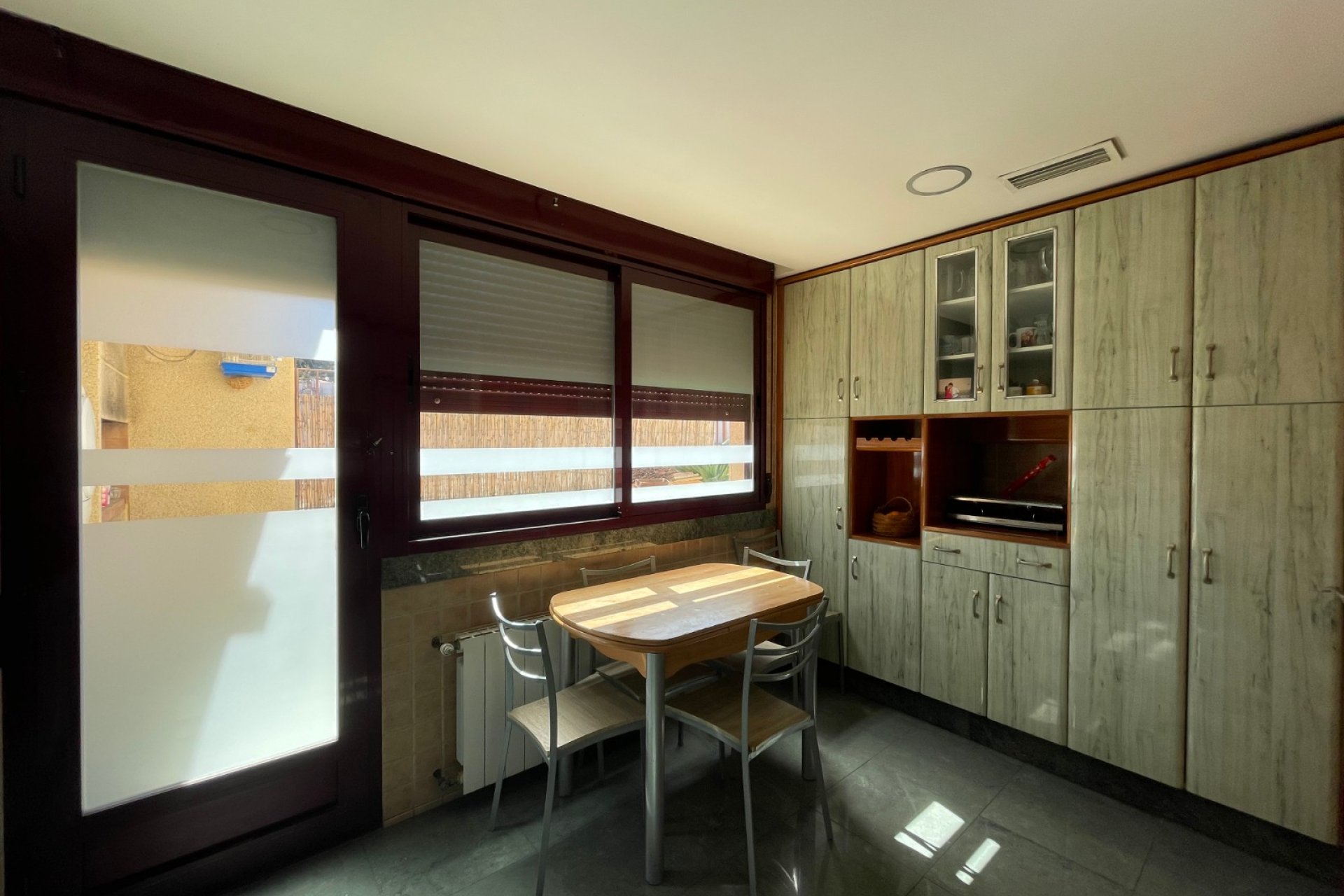 Resale - Townhouse -
Villanueva Rio Segura - Villanueva