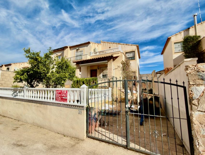 Resale - Villa -
Algorfa - Lo Crispin