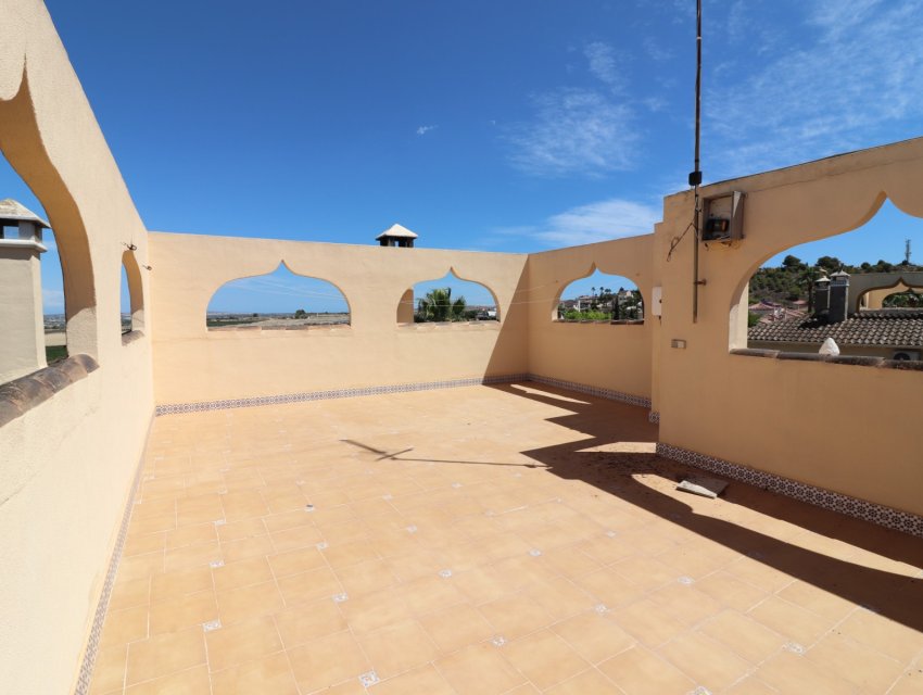 Resale - Villa -
Algorfa - Lomas de La Juliana
