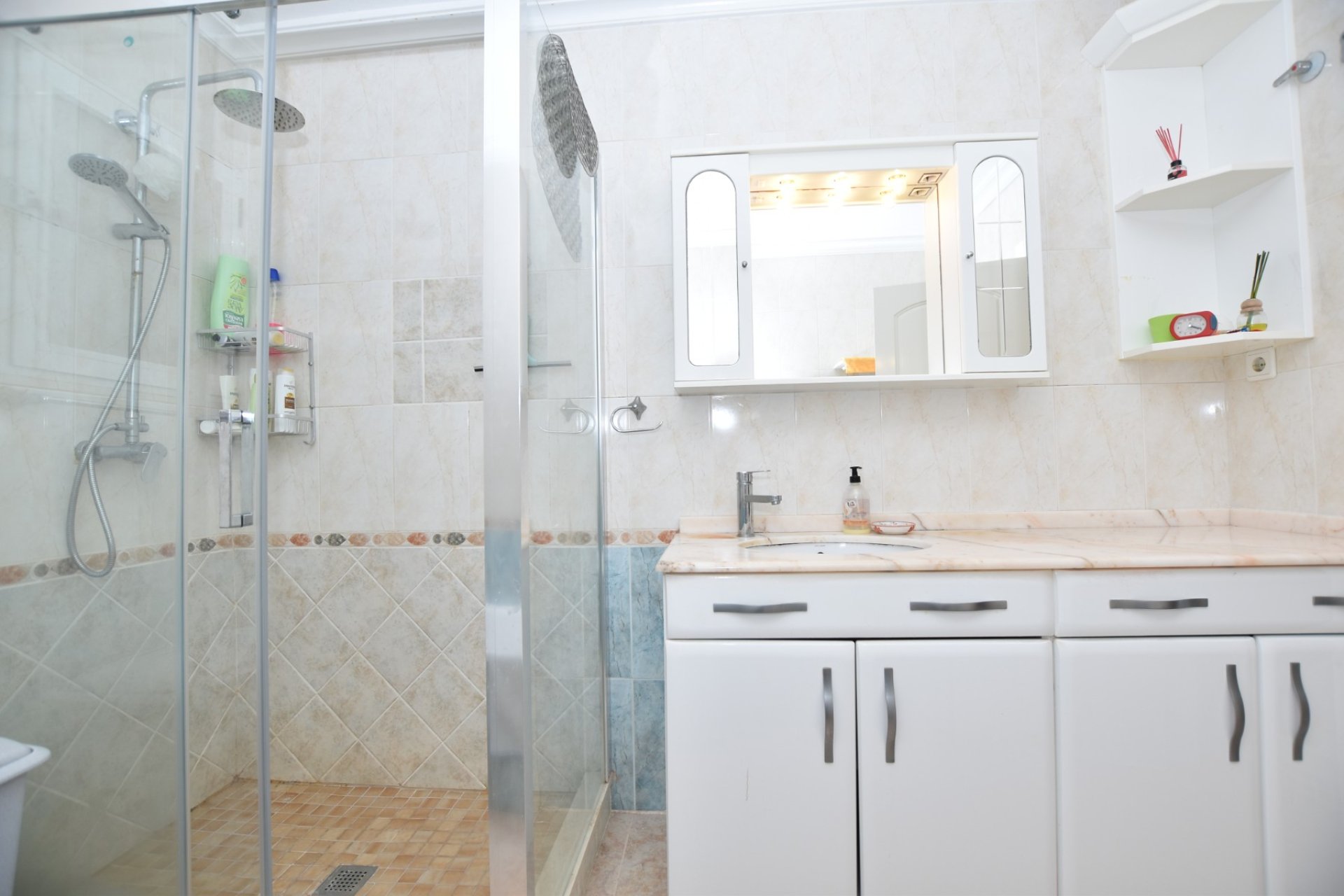 Resale - Villa -
Algorfa - Montemar