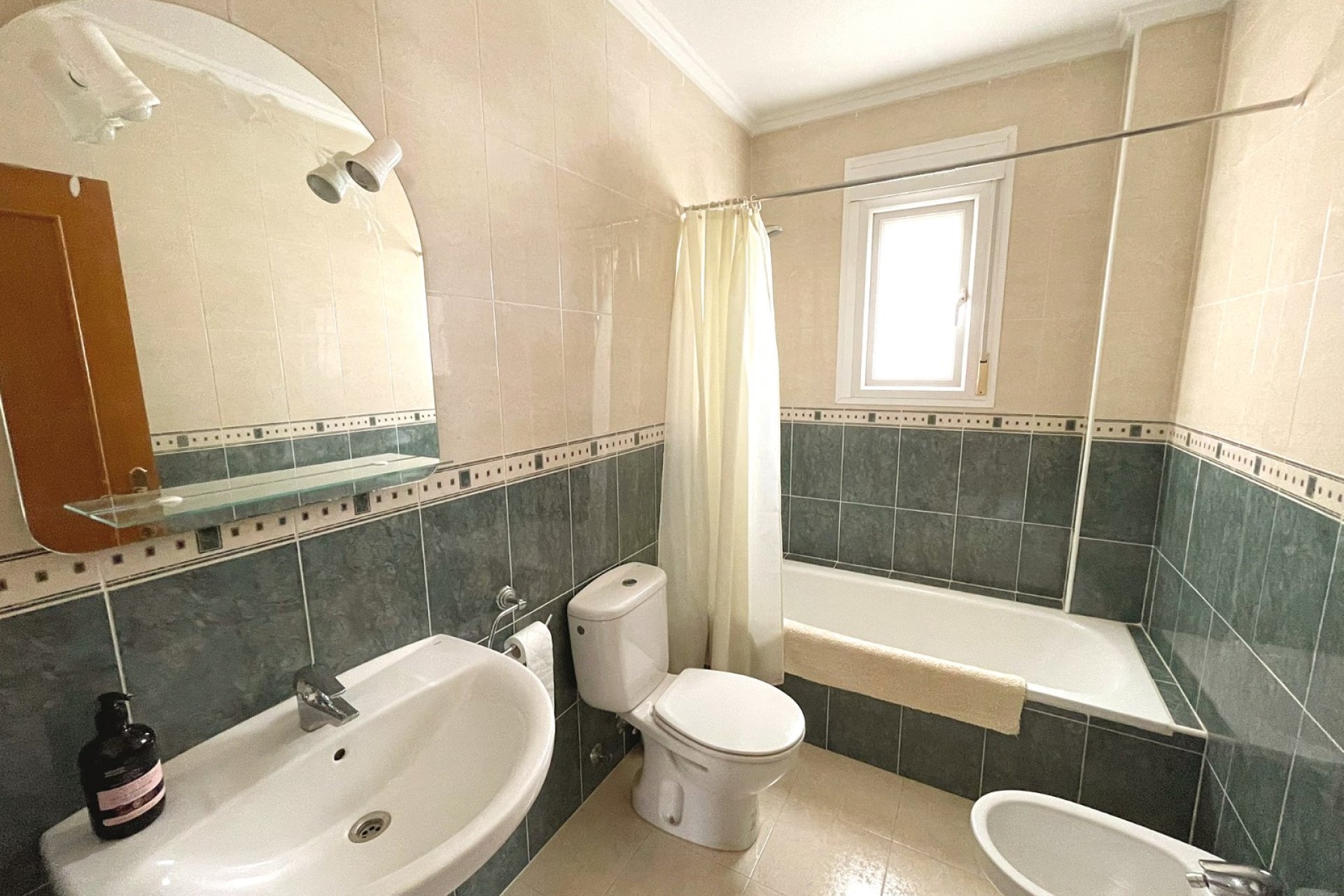 Resale - Villa -
Ciudad Quesada - Airstrip