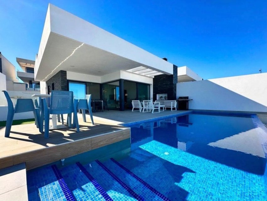 Resale - Villa -
Ciudad Quesada - Altos del golf i