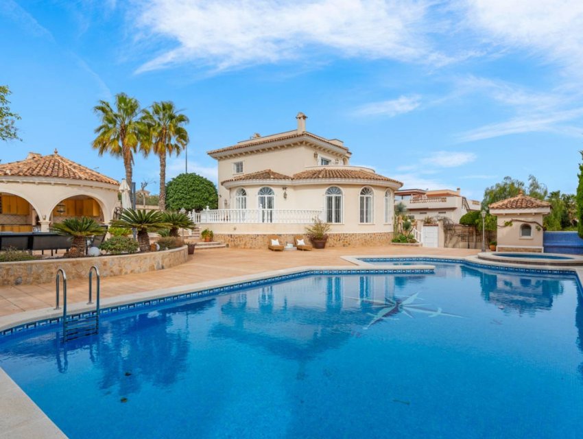 Resale - Villa -
Ciudad Quesada - La Fiesta