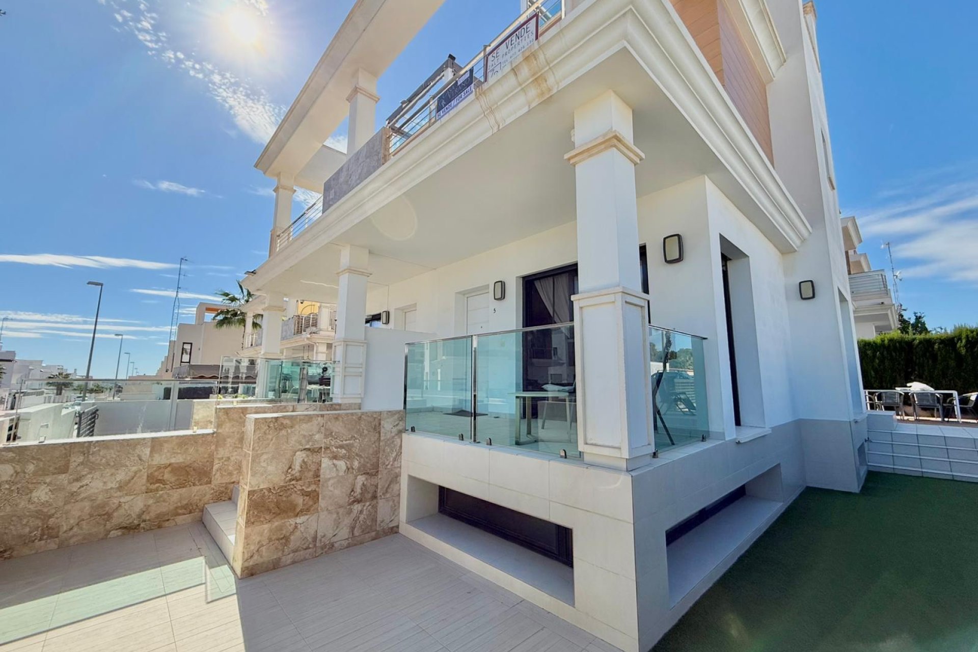 Resale - Villa -
Ciudad Quesada - Pueblo Bravo