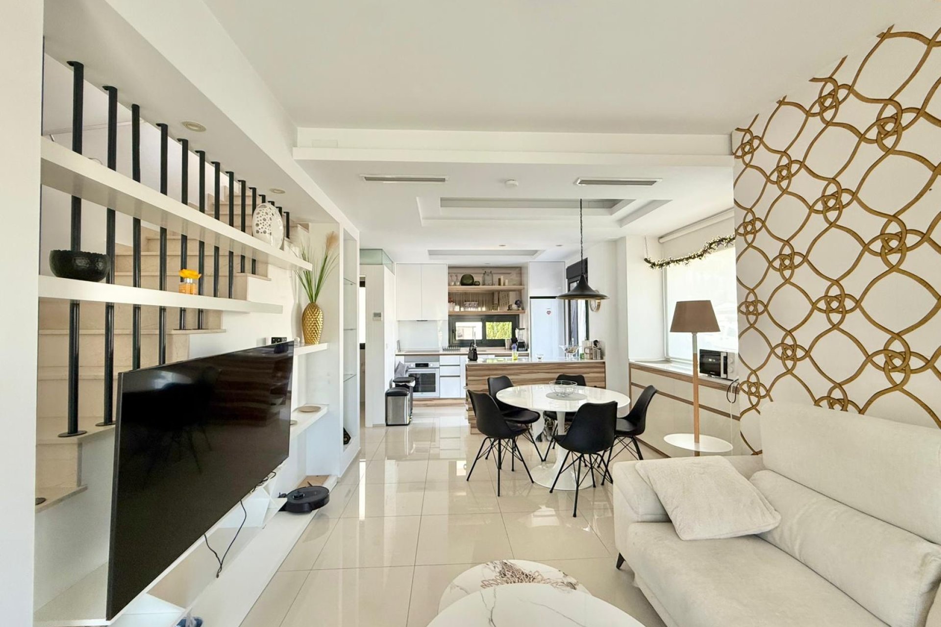 Resale - Villa -
Ciudad Quesada - Pueblo Bravo