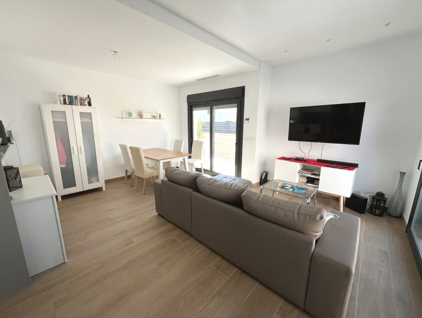 Resale - Villa -
Ciudad Quesada - Pueblo Bravo
