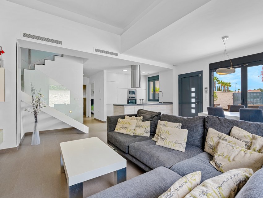 Resale - Villa -
Ciudad Quesada - Rojales