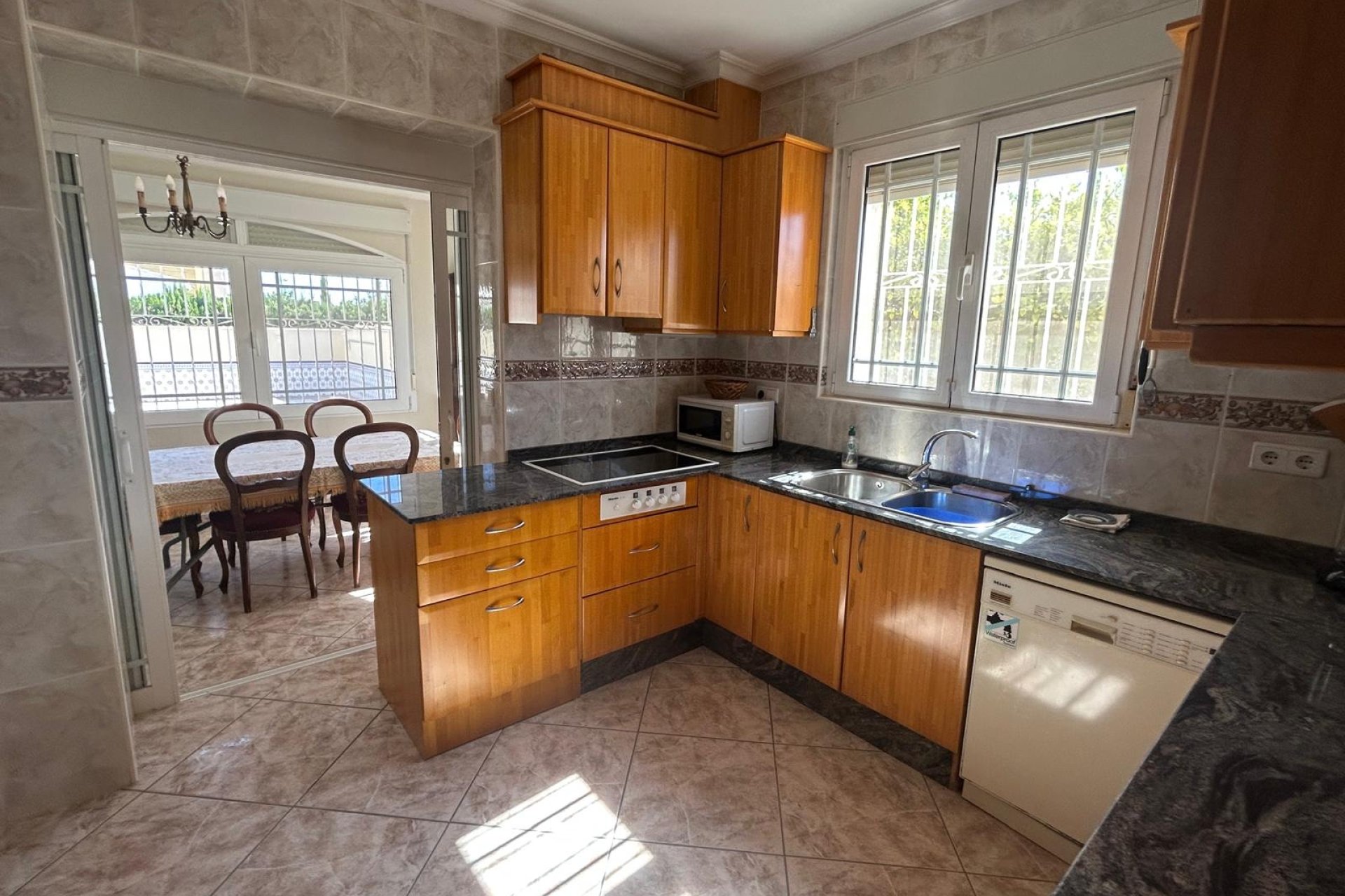 Resale - Villa -
Ciudad Quesada - town