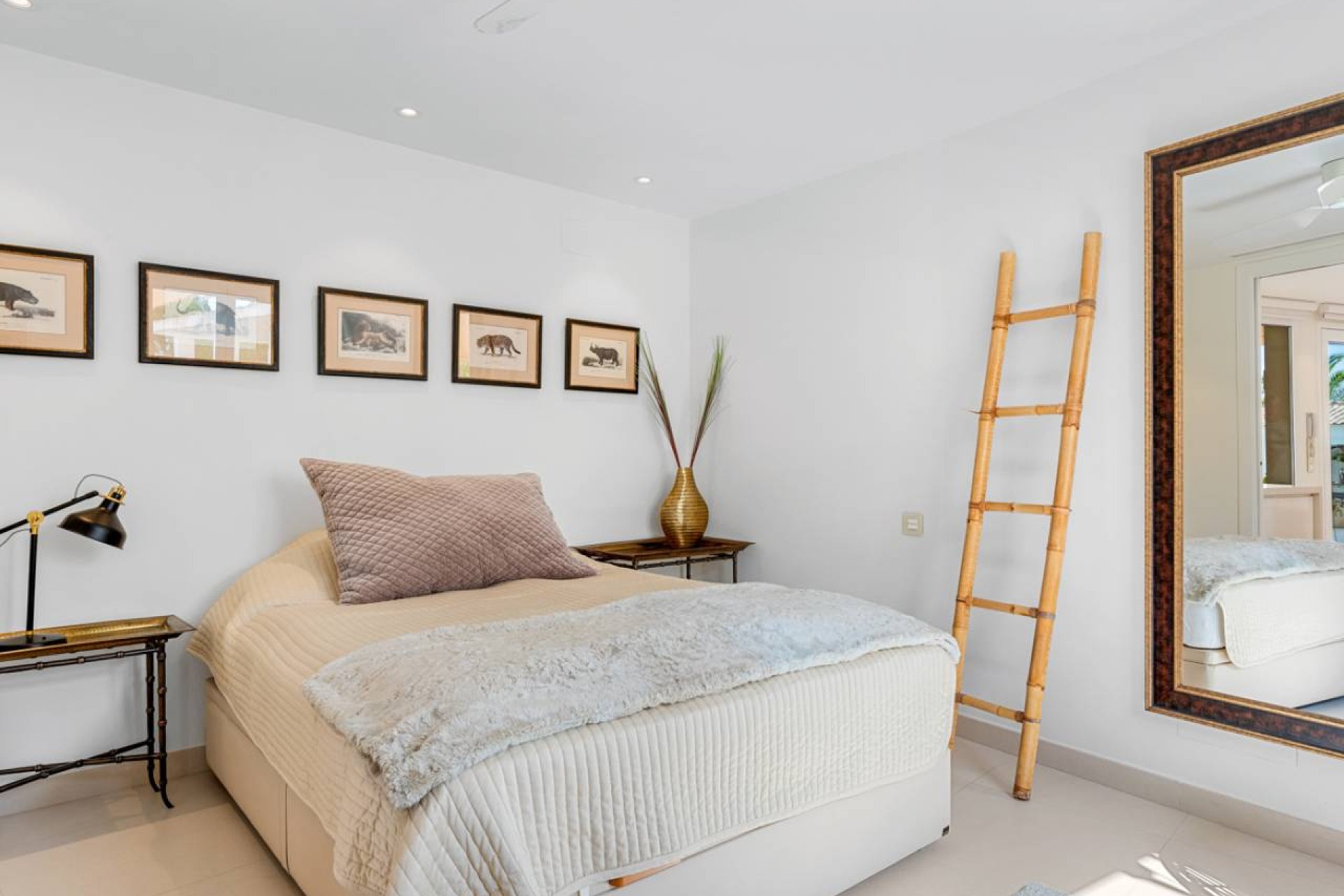 Resale - Villa -
Ciudad Quesada