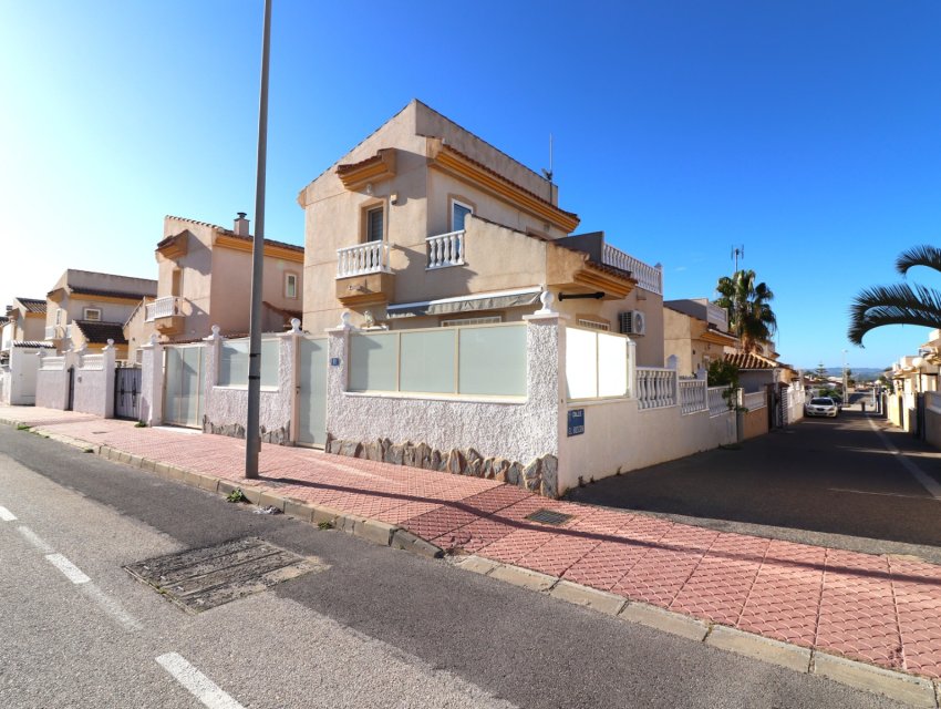 Resale - Villa -
Ciudad Quesada