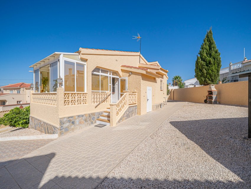 Resale - Villa -
Ciudad Quesada