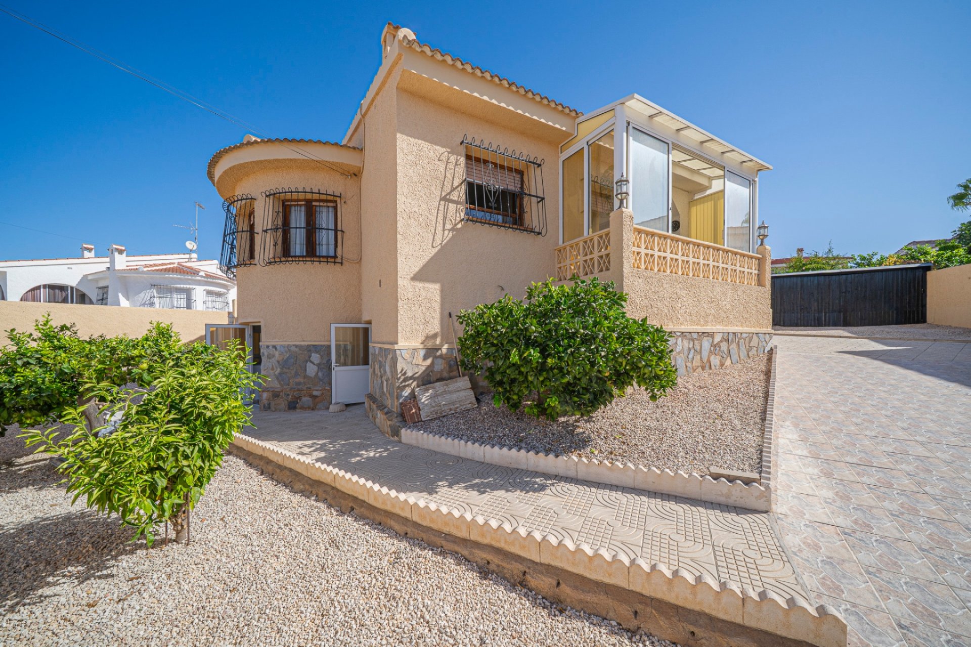 Resale - Villa -
Ciudad Quesada