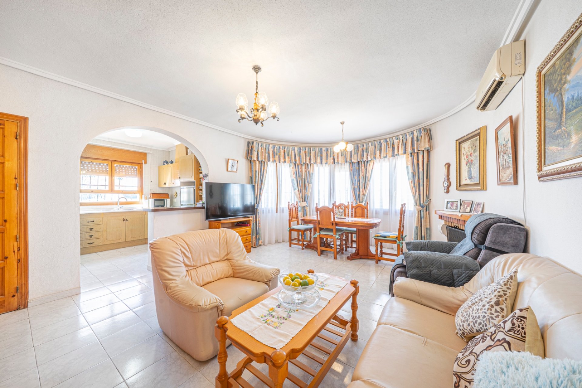 Resale - Villa -
Ciudad Quesada