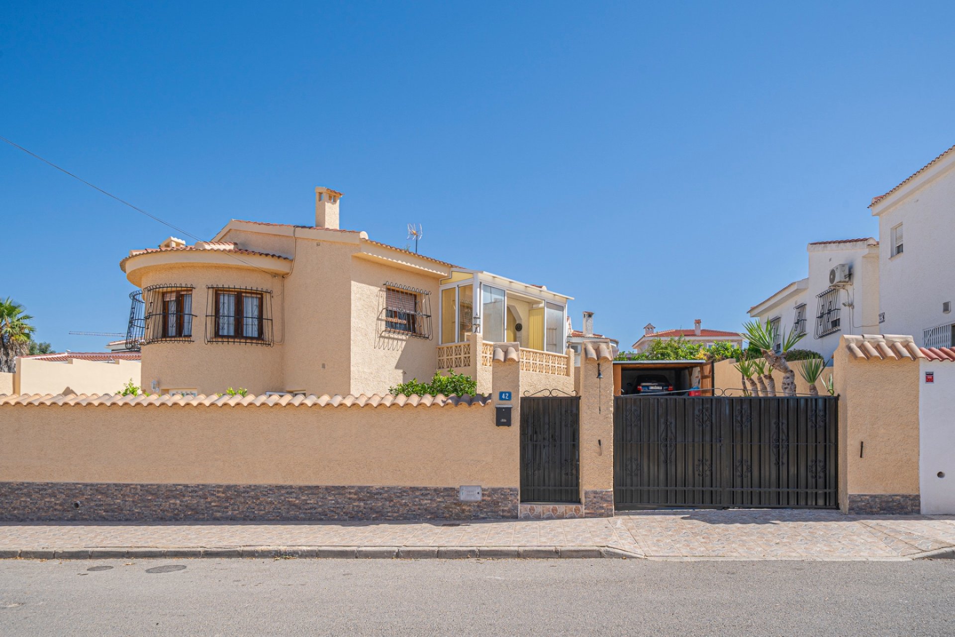 Resale - Villa -
Ciudad Quesada