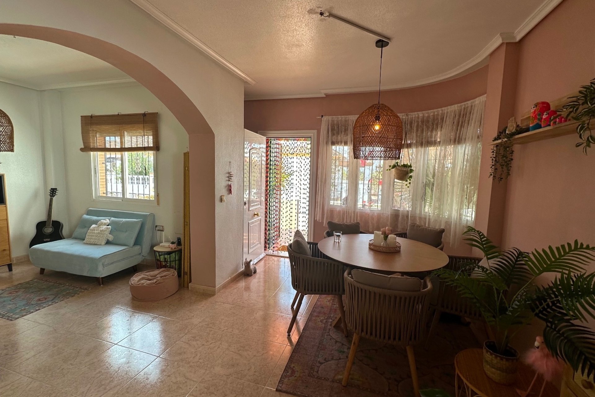 Resale - Villa -
Guardamar del Segura - El Raso