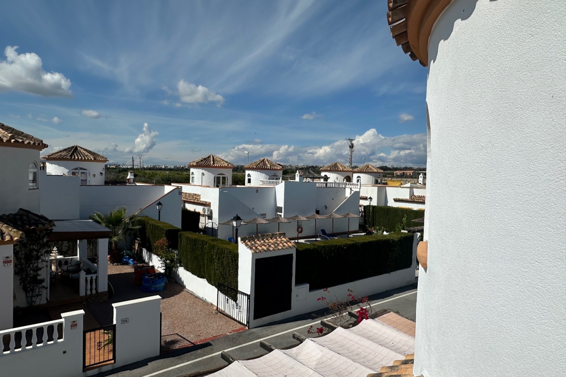 Resale - Villa -
Guardamar del Segura - El Raso