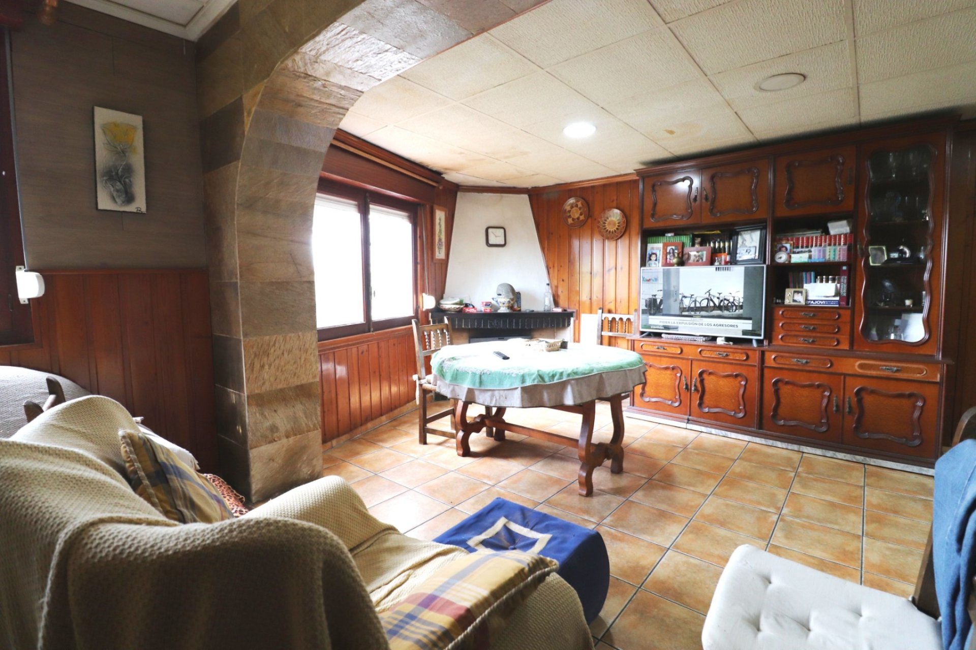 Resale - Villa -
Heredades