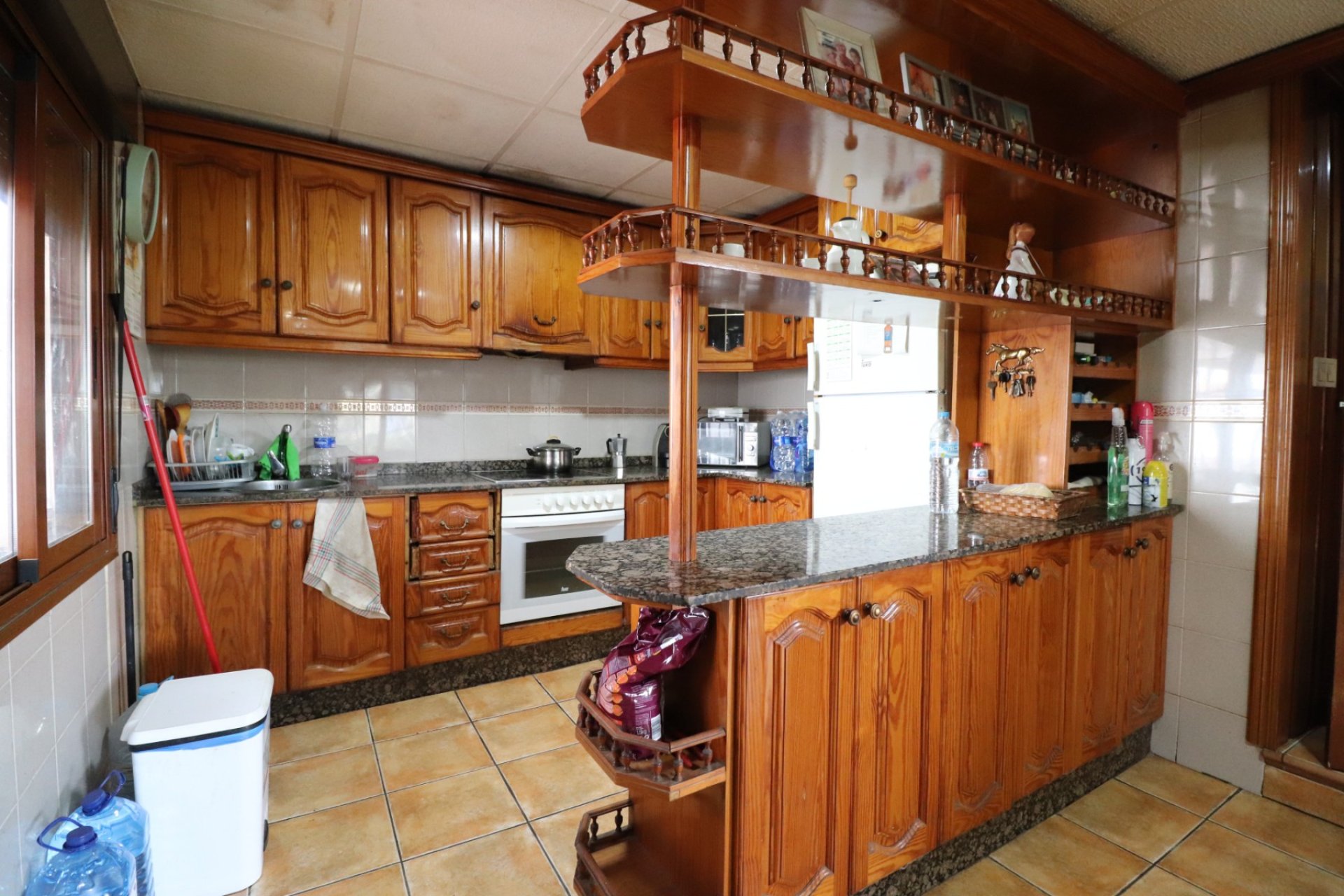 Resale - Villa -
Heredades