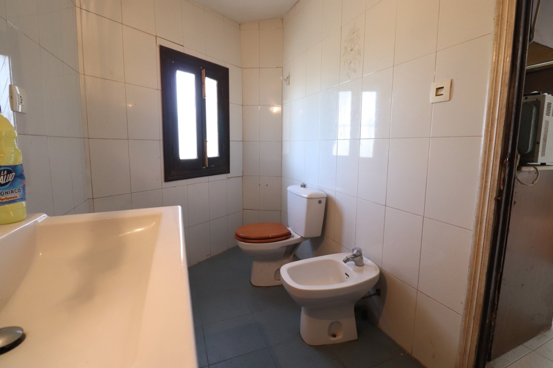 Resale - Villa -
Heredades