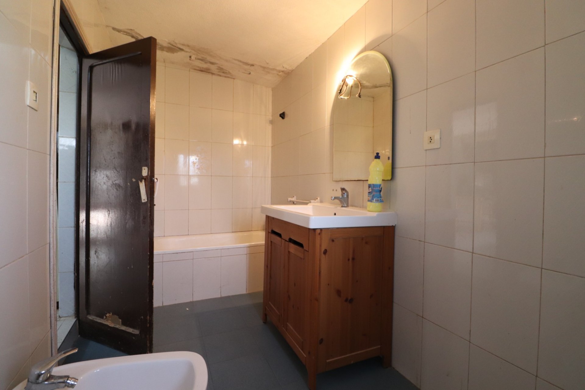 Resale - Villa -
Heredades