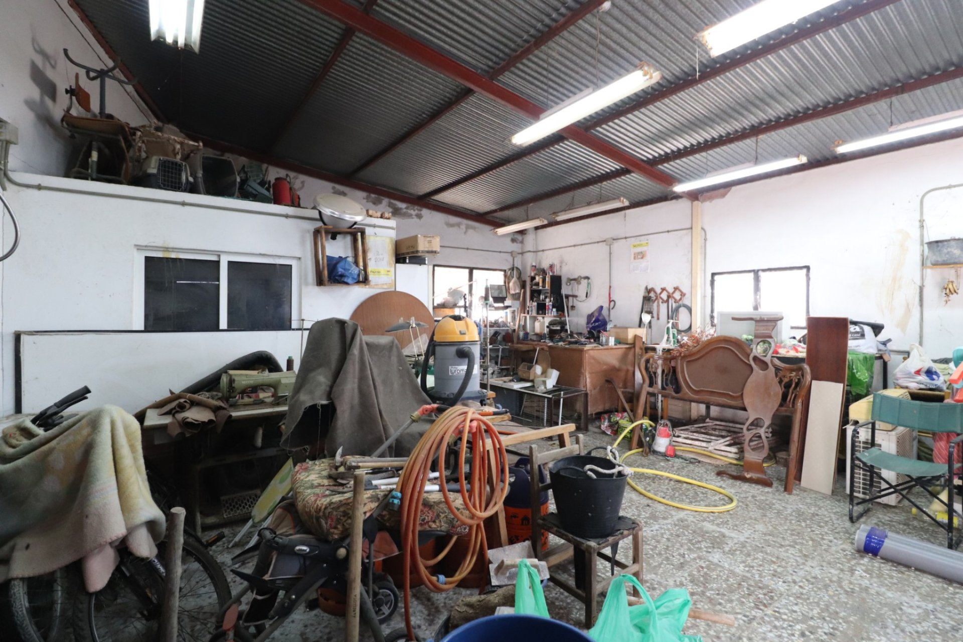 Resale - Villa -
Heredades