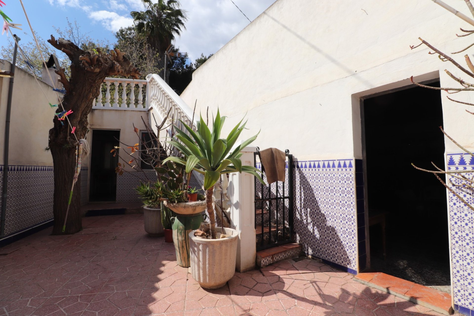 Resale - Villa -
Heredades